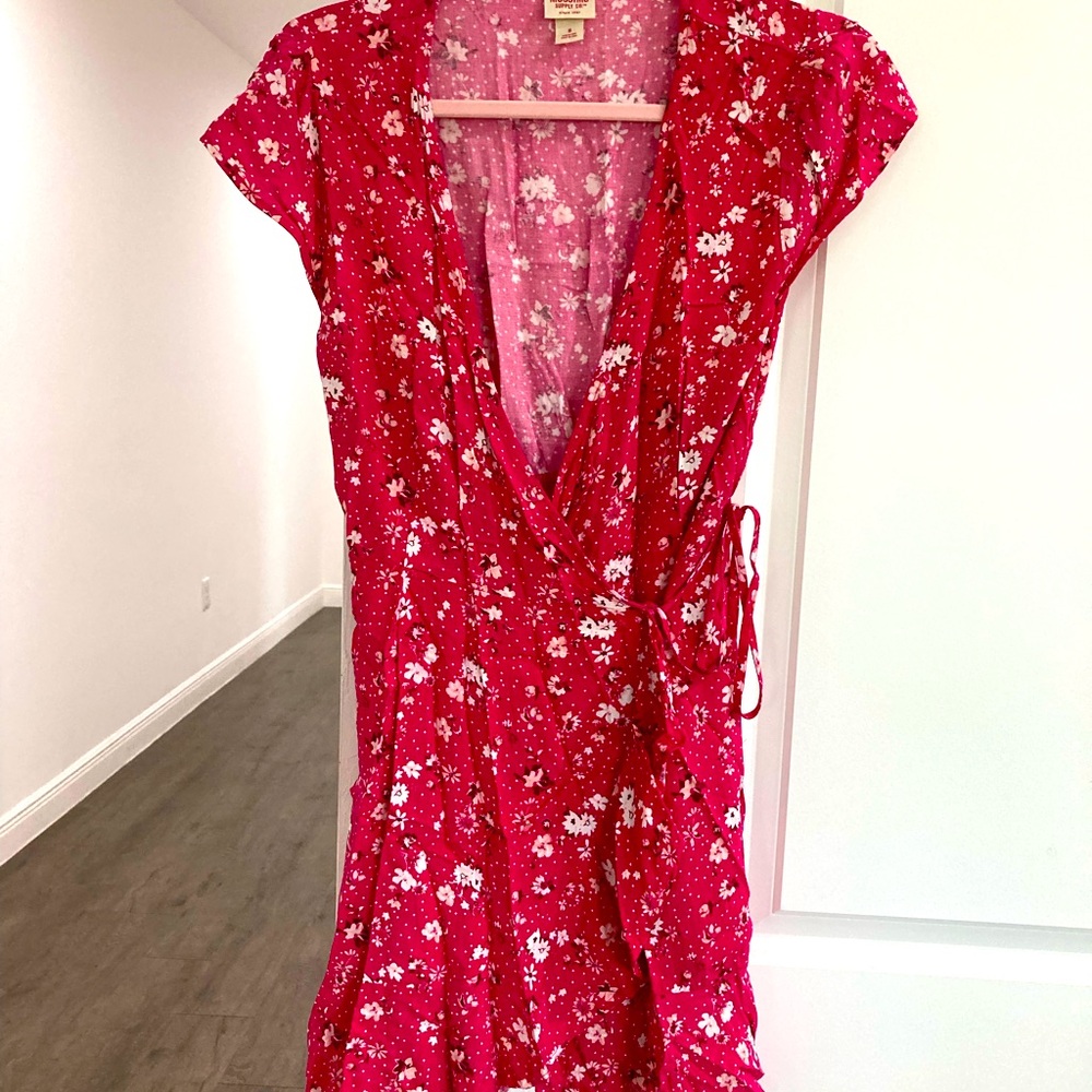 Wrap around beautiful color is like for beach wear or casual